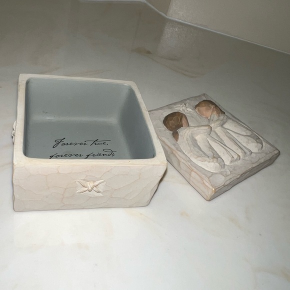 Willow Tree Friendship Trinket Box - Picture 6 of 7